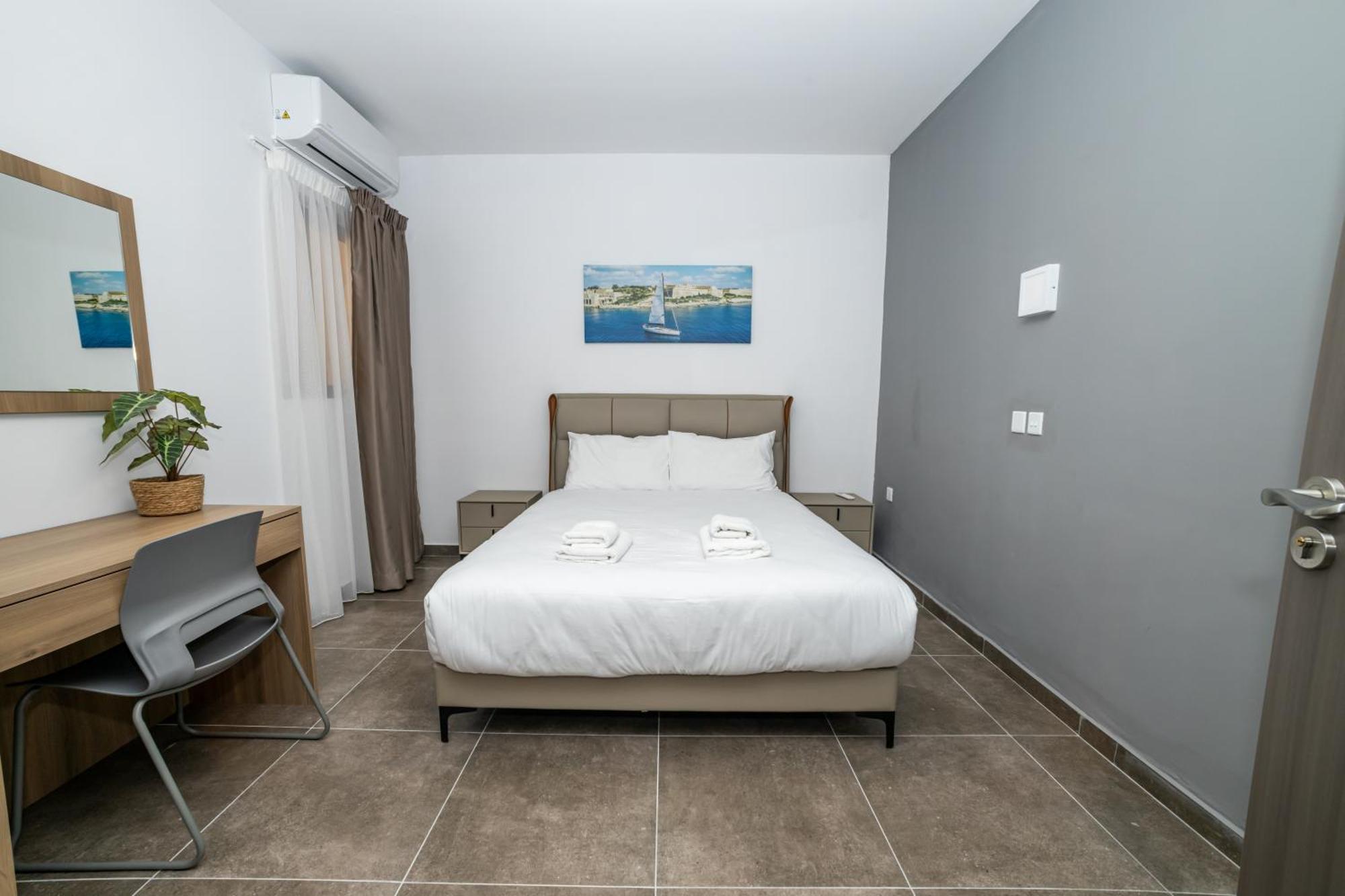 Charming Corner Apartment With Country View 2Br เซนต์พอลส์เบย์ ภายนอก รูปภาพ