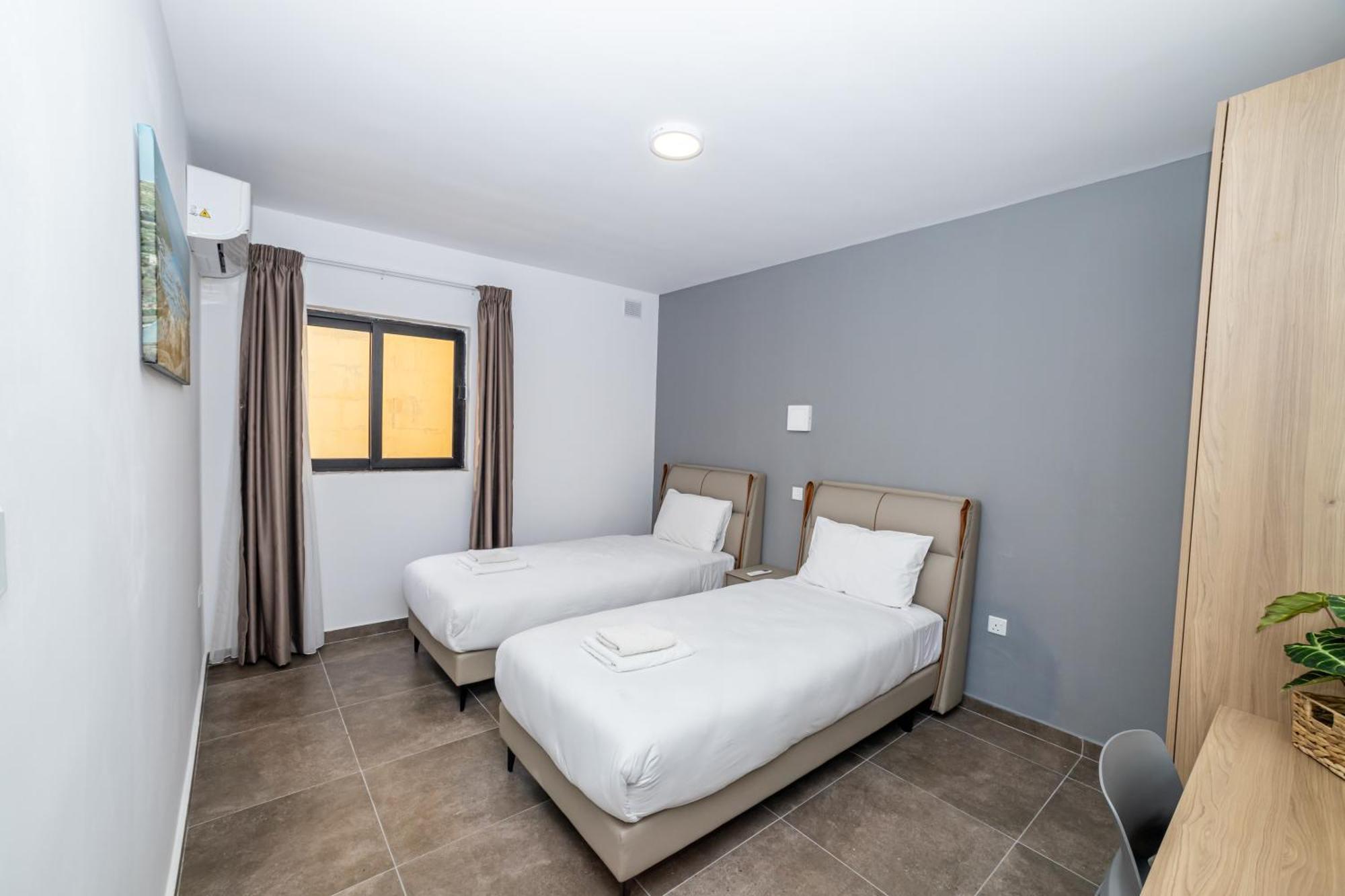 Charming Corner Apartment With Country View 2Br เซนต์พอลส์เบย์ ภายนอก รูปภาพ