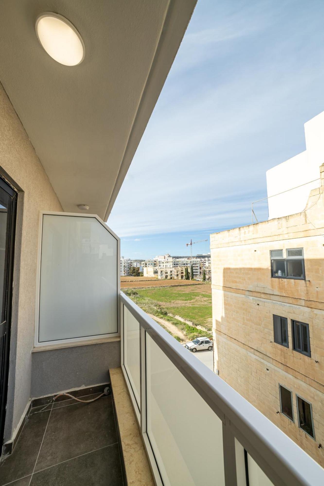 Charming Corner Apartment With Country View 2Br เซนต์พอลส์เบย์ ภายนอก รูปภาพ
