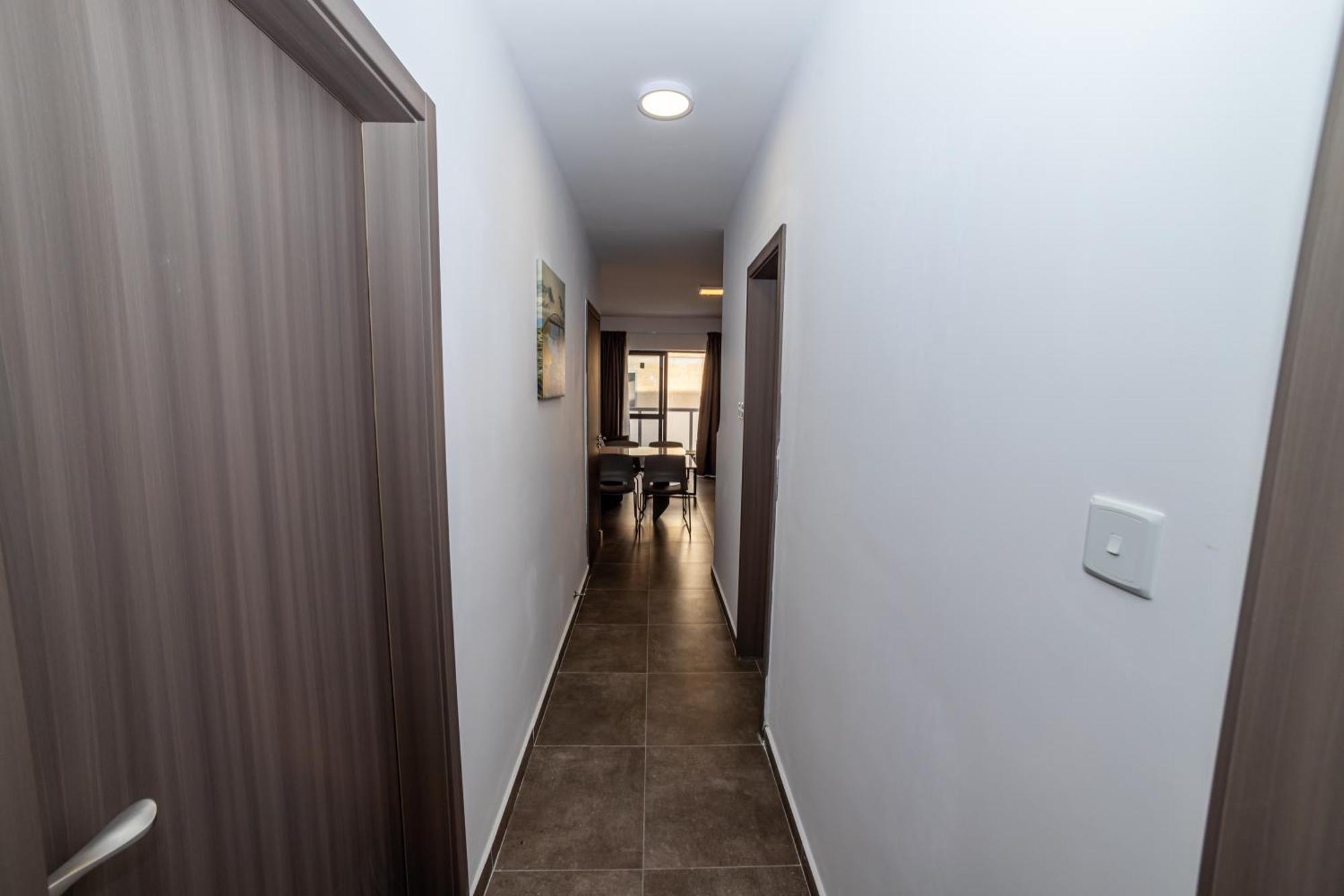 Charming Corner Apartment With Country View 2Br เซนต์พอลส์เบย์ ภายนอก รูปภาพ