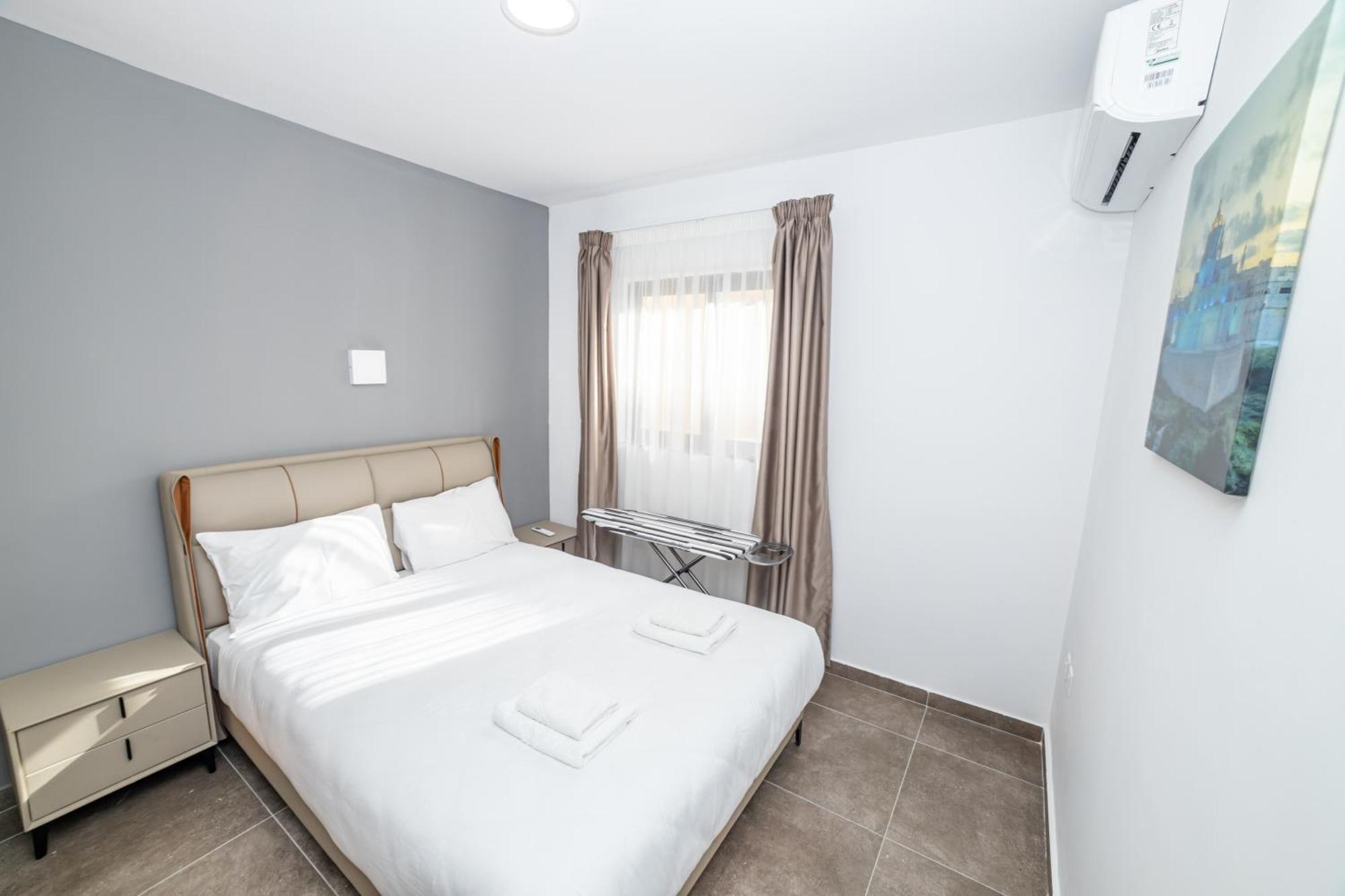 Charming Corner Apartment With Country View 2Br เซนต์พอลส์เบย์ ภายนอก รูปภาพ